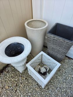 Outdoor Planters Set