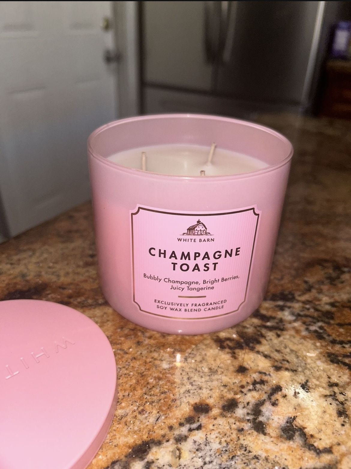 Bath & Body Works Champagne Toast 3 Wick Candle 