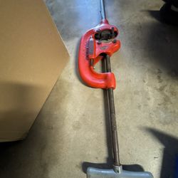 Ridgid No. 44-S Four Wheel Pipe Cutter 2 1/2-4”