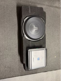 Custom-fit enclosure with 10" 10TW3-D4 subwoofer — fits 2016-2023 Toyota Tacoma Double Cab trucks and alpine Mrv-500 amp