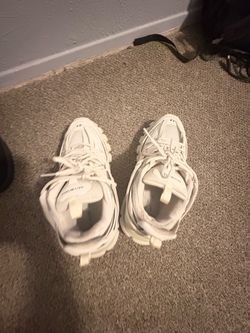 Balenciaga track
