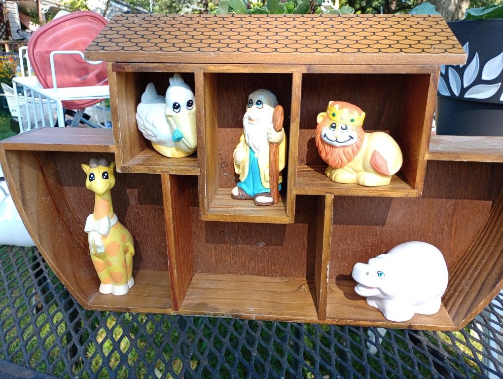 Noah's Ark Shelf With Animals/ Collectors