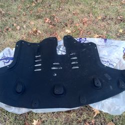 Kia Sorento 2016 Lower Engine Cover (Front)