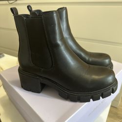 Madden Girl Black Boots 
