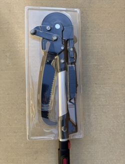 Husky 15 in. Steel Blade with 16-ft Telescopic Tree Pruner Features: