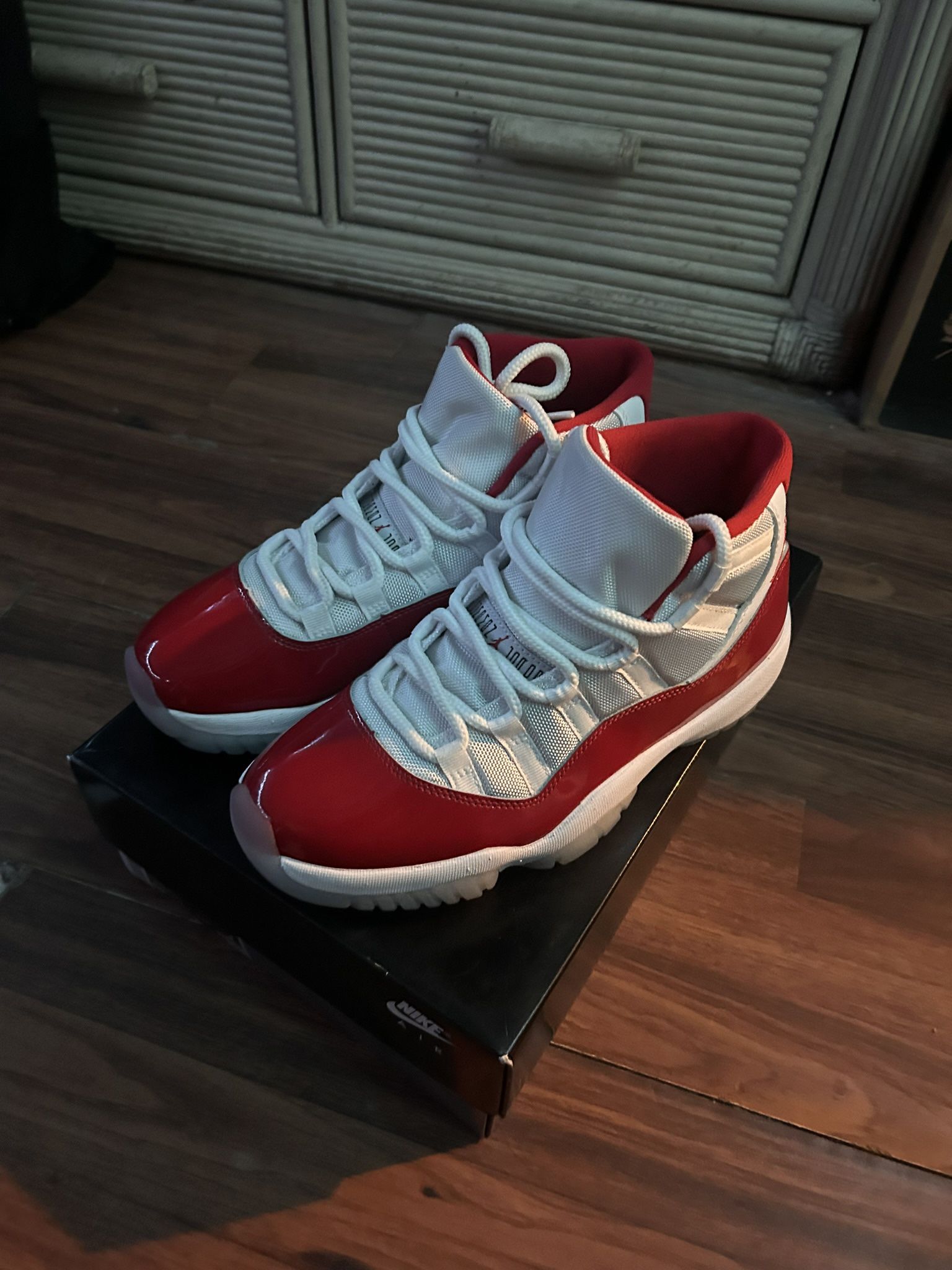 JORDAN 11 CHERRYS