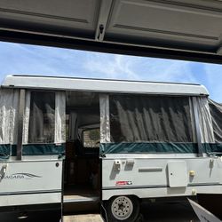 Pop Up Camper