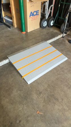 Wheel chair ramp (rated 600 pounds)