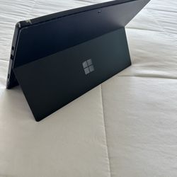 Microsoft Laptop 