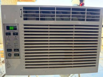 GE Window Air Conditioner Unit