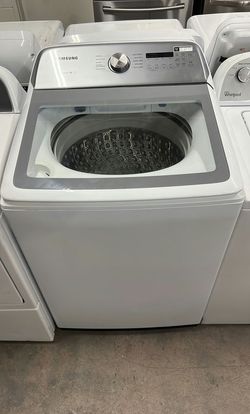 Gently Used Samsung Washer with Quick Wash