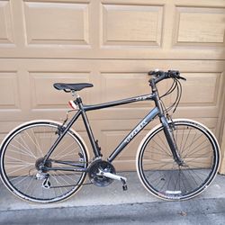 Trek 7.3 FX Hybrid Bike – Large – 24-Speed Shimano – Very Smooth Ride