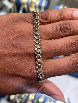 Cuban Link Bracelet 25 % off
