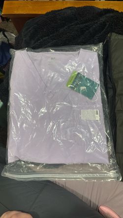 Lavender V-Neck Scrub Top Size Medium