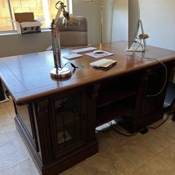 Office Table With Filling Cabinets And Printer Holder