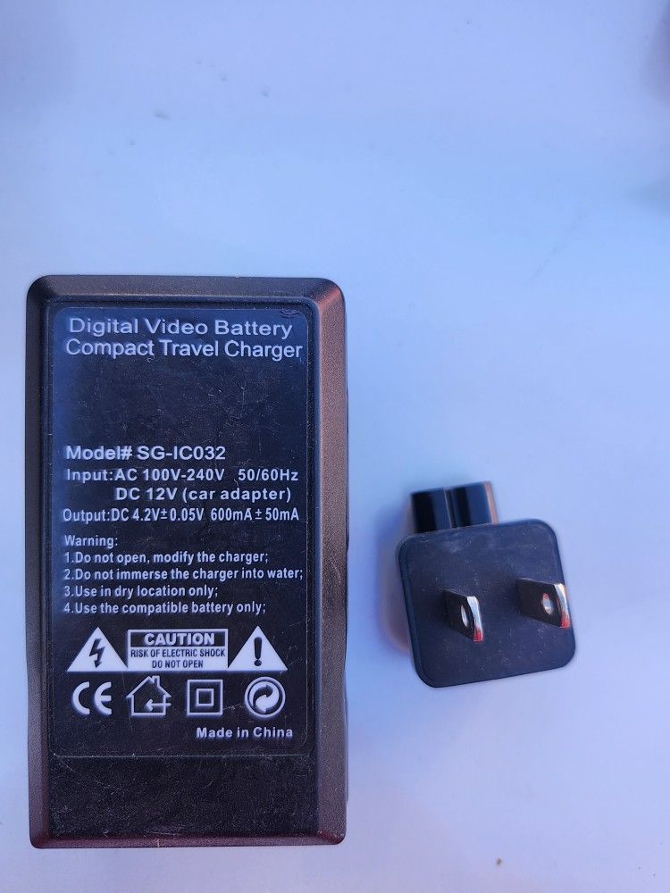Digital Video Battery Compact Travel Charger