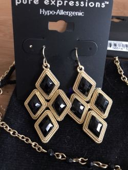 Black Stone & Gold Earrings