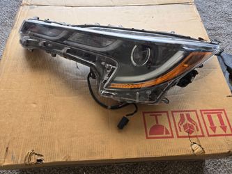 2020 Toyota corolla  front lights