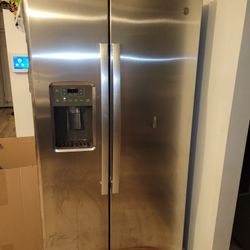 Refrigerator For Sale