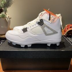 Jordan 4 cleats