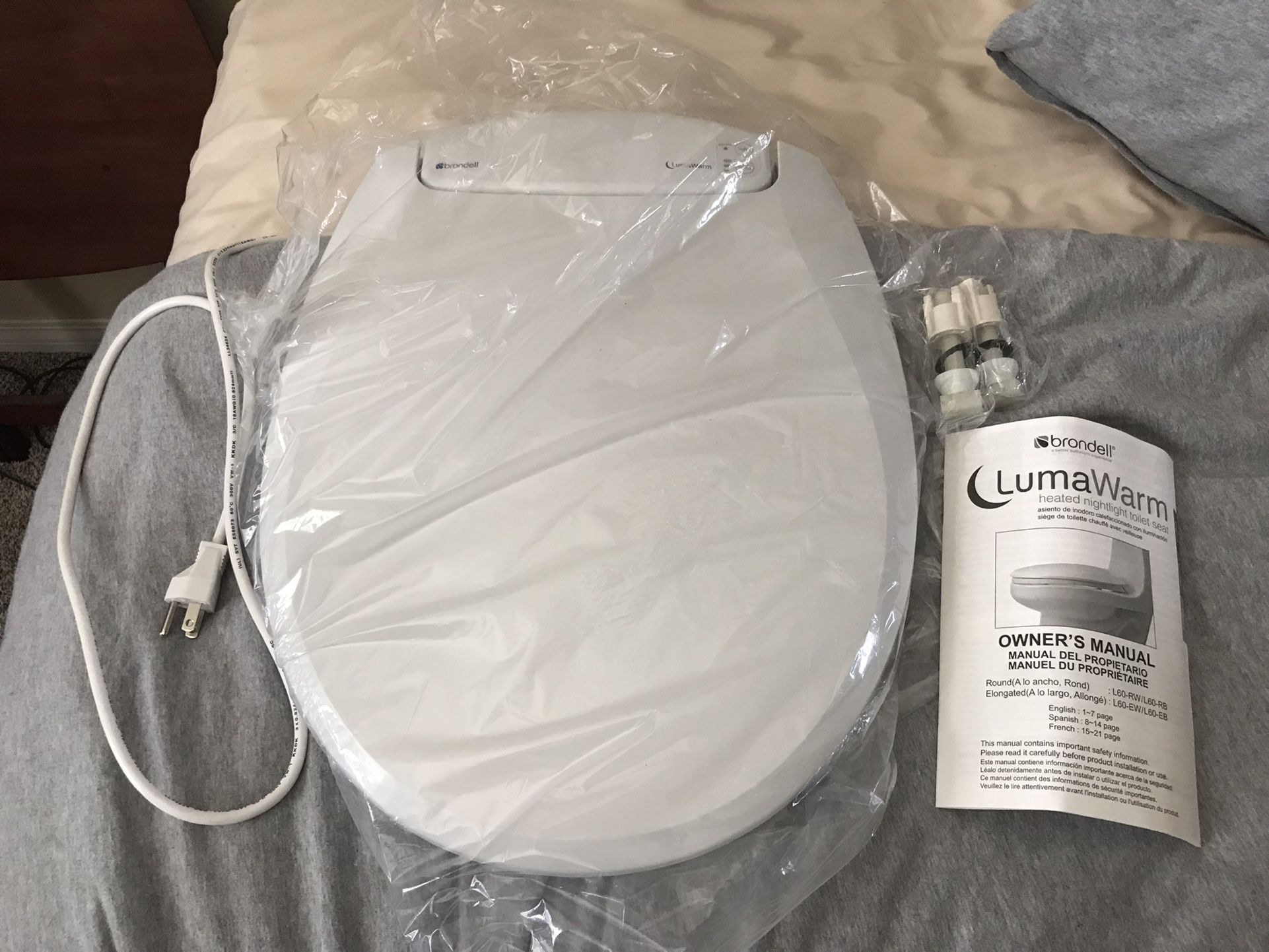 Brondell LS60RW LumaWarm Therapy Heated Toilet Seat, Round, White for