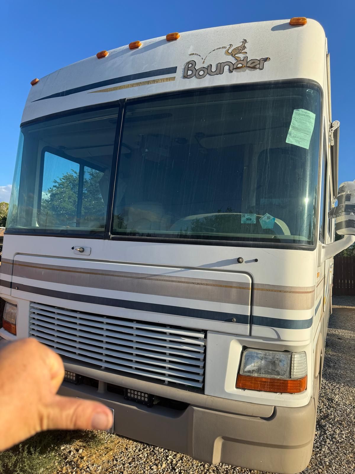 Fleetwood Bounder RV