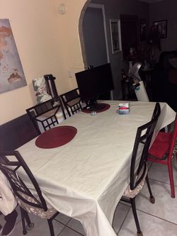 Rectangle glass table