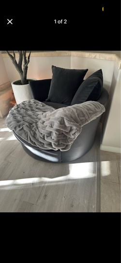 Z Gallerie cuddler chair