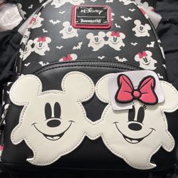 Disney Loungefly Glow In The Dark Ghost Minnie And Mickey Backpack 