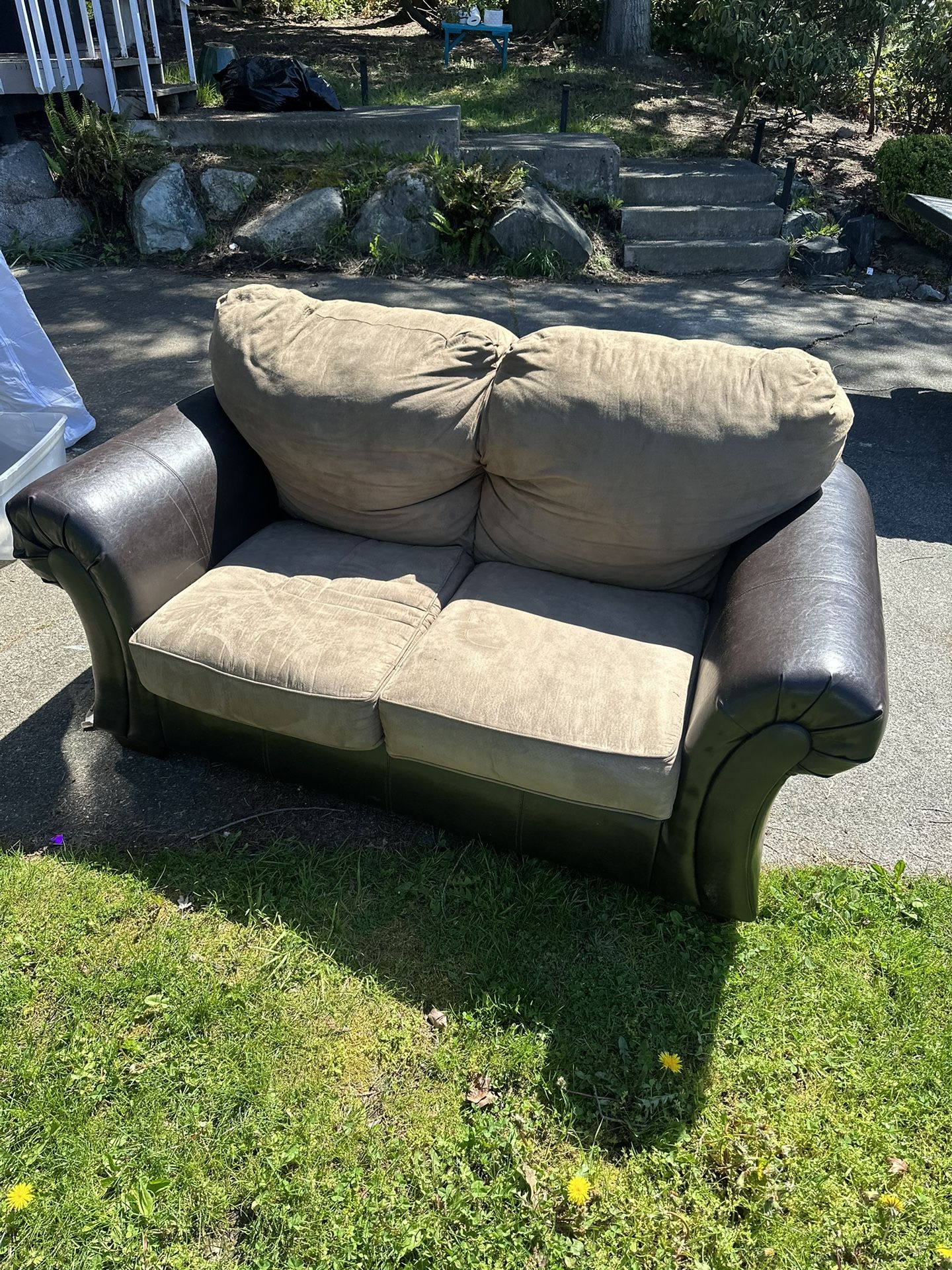 Free Couch/loveseat Need Gone ASAP!