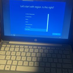 HP Stem 11 Laptop Like New (11-ak0035nr) NEED GONE NO ISSUES