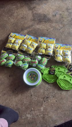 Nickelodeon SpongeBob and TMNT Pet Toy Bundle