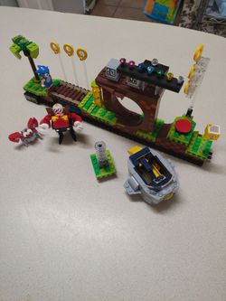 LEGO Ideas Sonic the Hedgehog Green Hill Zone Set