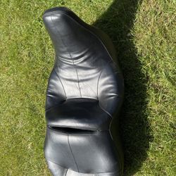 2013 Harley Davidson Dyna Ultra Classic Stock Seat 