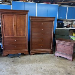 Thomasville Bedroom Set