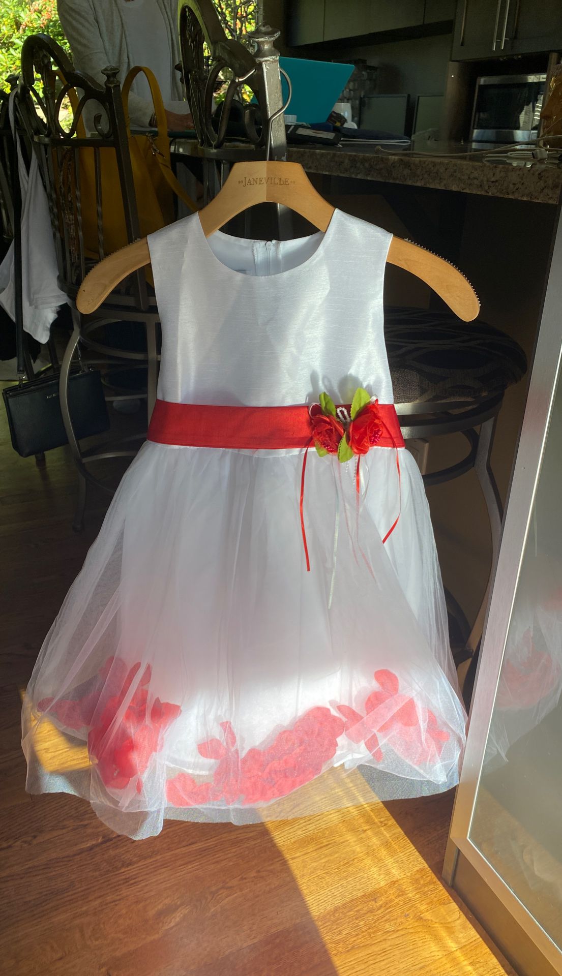 Floral Lace Rose Petal Flower Girl Dress Toddler Dress SIZE 8