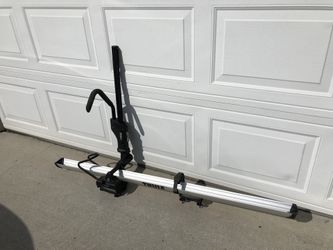 Thule sidearm universal upright bike mount deals