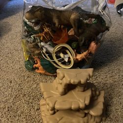 Toy Animals And Dinosaurs 