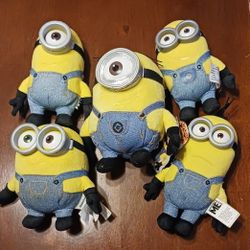 MINION  PLUSHIE BUNDLE