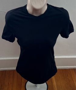Theory black 100% Pima cotton crewneck short sleeve tiny tee, size S