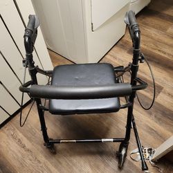 The ProBasics Steel Rollator is the perfect blend of style, comfort and affordability. Constructed of durable powder-coated steel, it offers great man