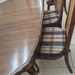 Thomasville Wood Dining Table Set