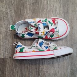 infant CONVERSE size 8