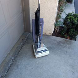 Sanitaire Heavy Duty Vaccum