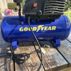 Good Year 3 Gallon air Compressor 