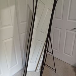 Nice self standing metal mirror