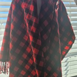 $10.00 - Large Women Shawl In Red & Black!  Like New Condition!  Great Fabric!