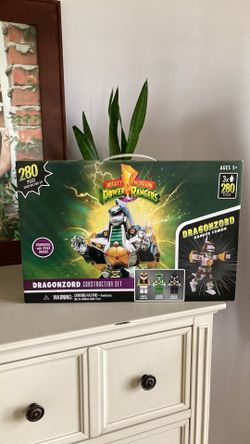 Mighty morphin power rangers Dragonzord set w 3 mini figs ⭐️⭐️⭐️⭐️⭐️