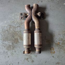 BMW M3 E92 E90 E93 exhaust x pipe section w/ secondary resonators