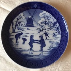 1989 Royal Copenhagen Plate